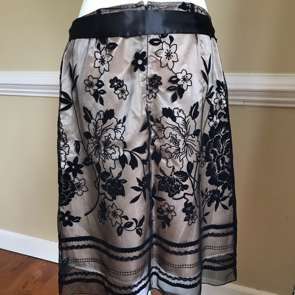 Heart Soul Floral Skirt - Picture 5 of 10